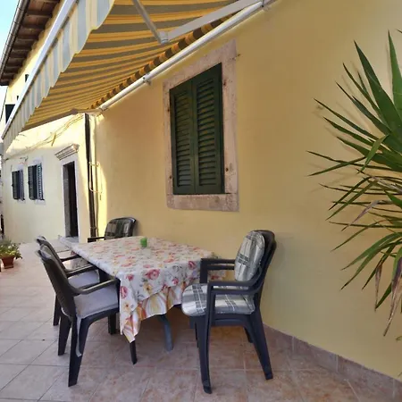 Apartment Stari Grad *