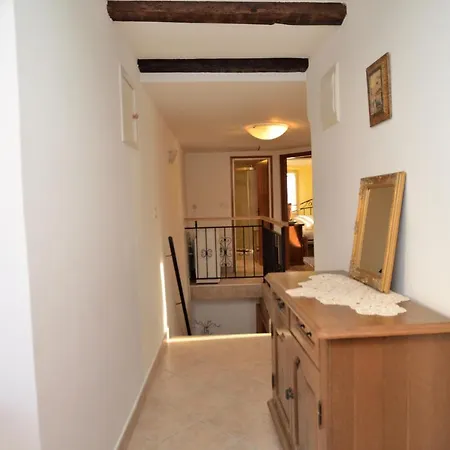 Apartment Stari Grad Lovran