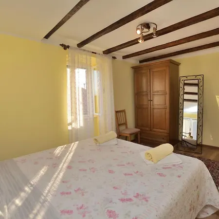 Stari Grad Apartment Lovran